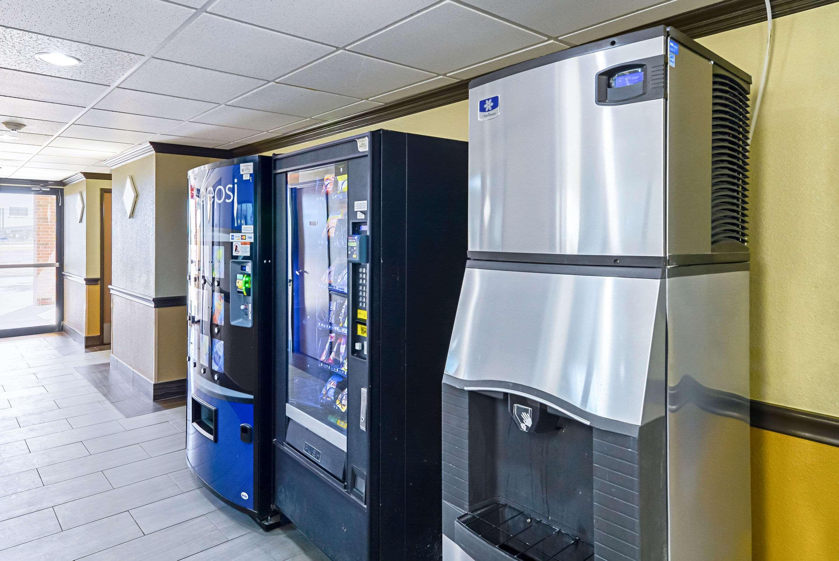 Quality Inn & Suites Lubbock Zewnętrze zdjęcie