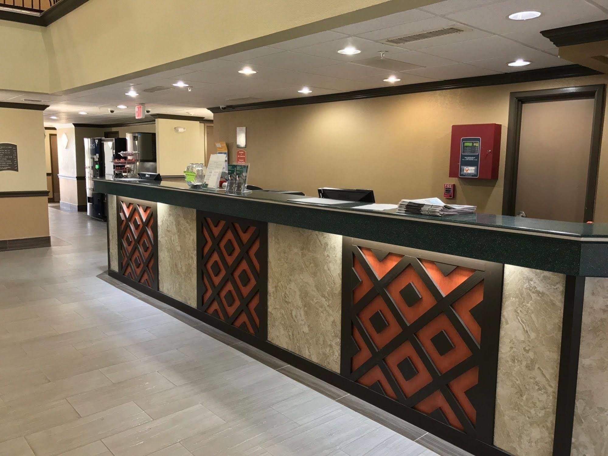 Quality Inn & Suites Lubbock Zewnętrze zdjęcie