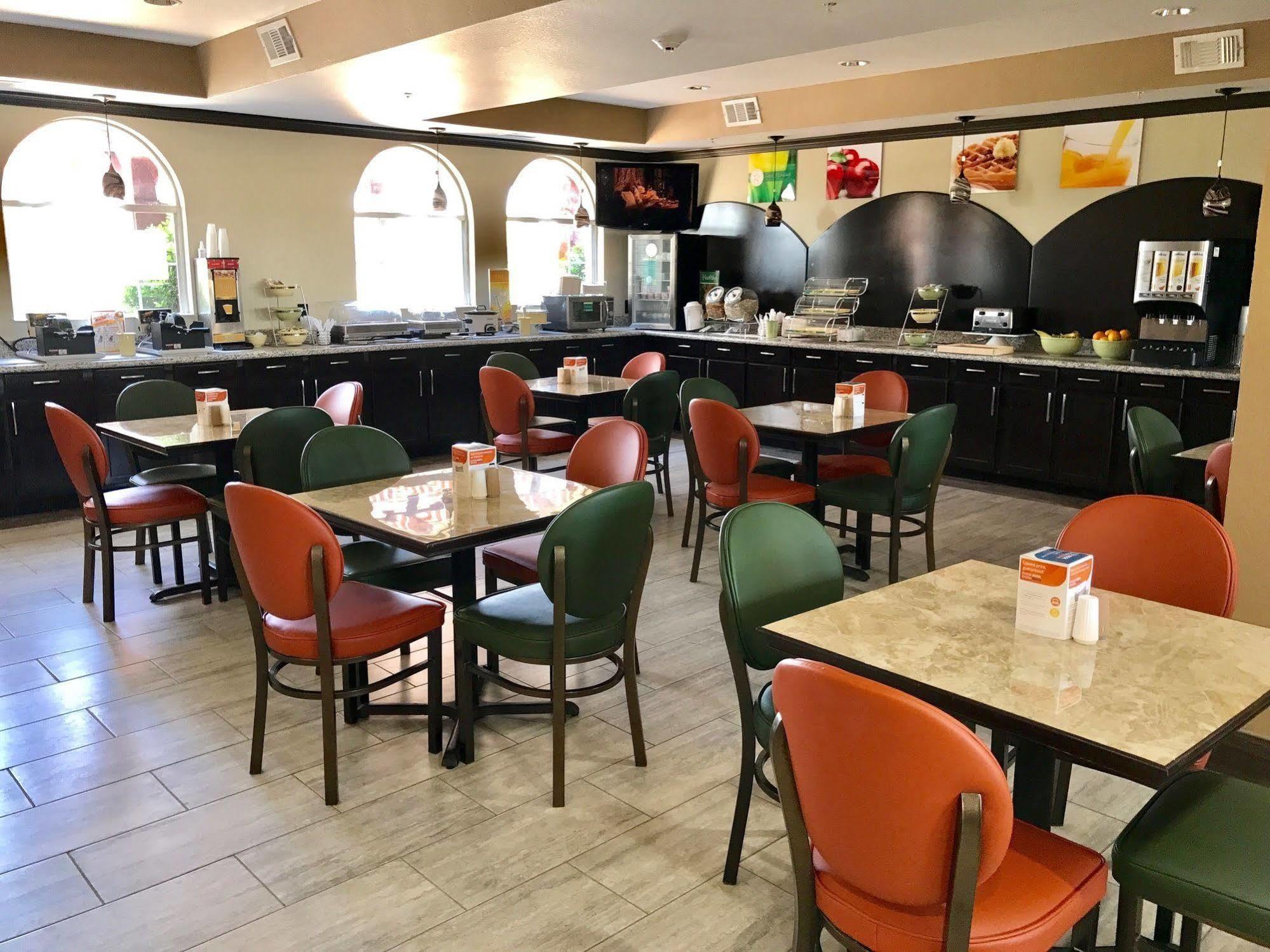 Quality Inn & Suites Lubbock Zewnętrze zdjęcie